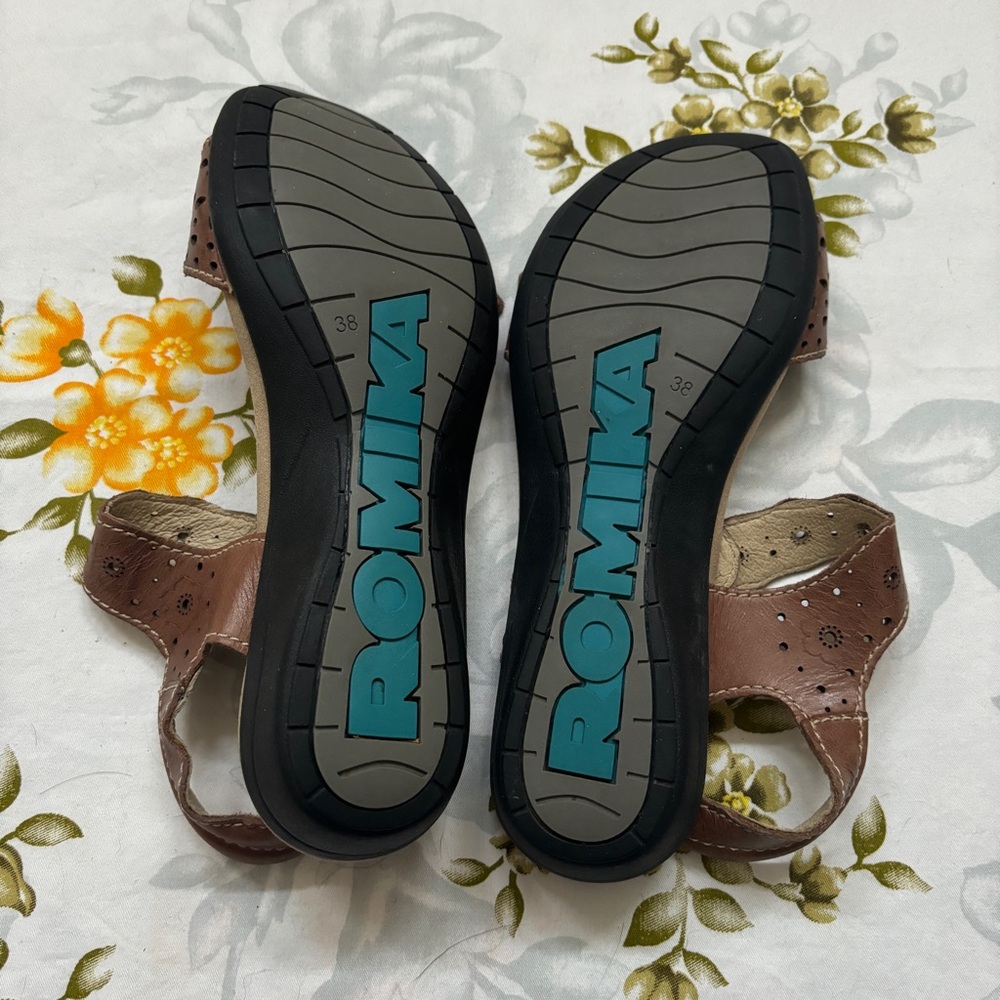 Romika Size 38 Brown Sandals NWOT - Picture 8 of 9